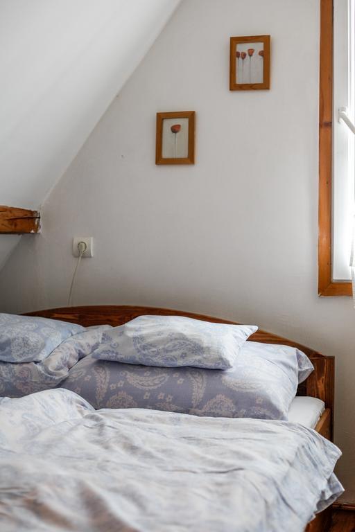 Hotel Myrtus Pince Es Vendeghaz Tarcal Zimmer foto